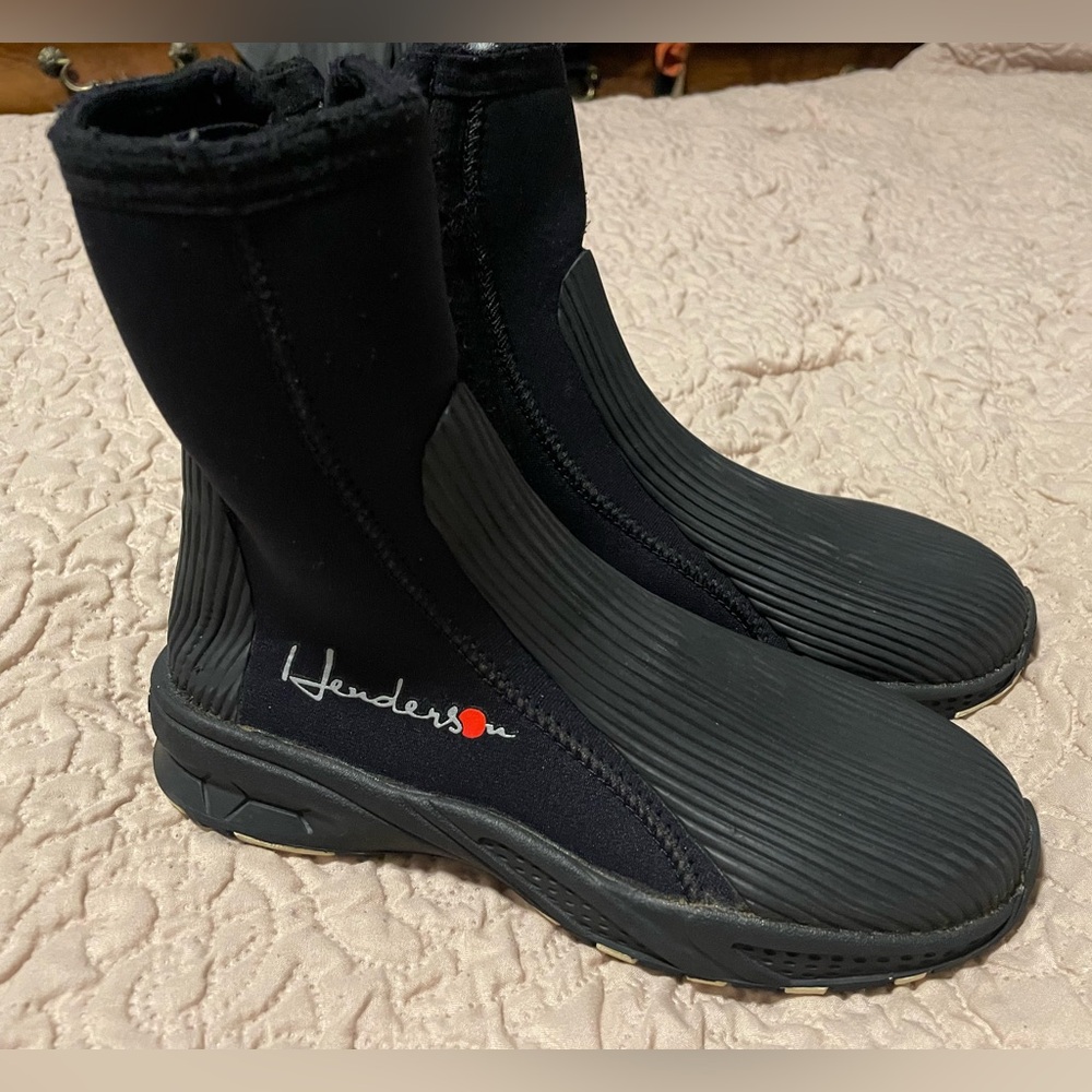 Henderson 5mm Diving Shoes Boots Neoprene Nylon Fin Retainer, Unisex Size 5